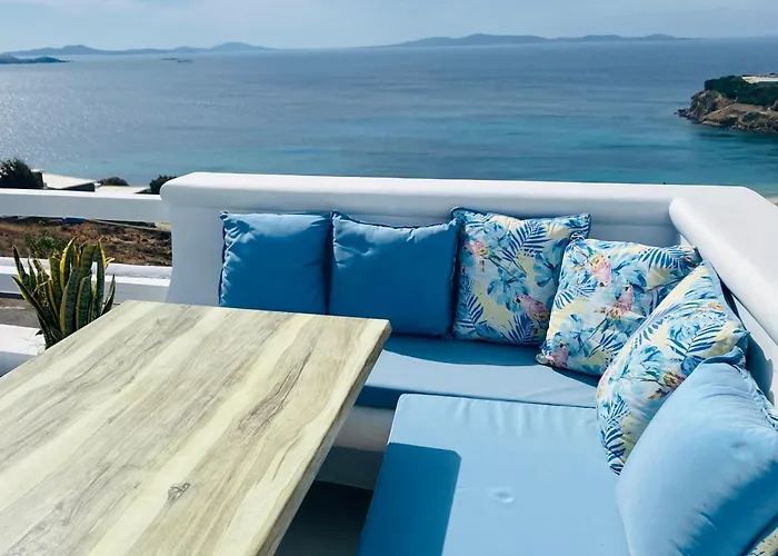 Flaskos Suites And More
