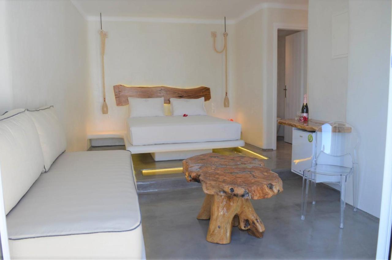 Flaskos And Aparthotel 4*