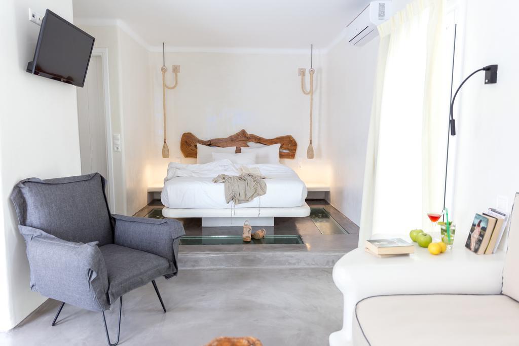 Flaskos And 4* Agios Stefanos (Mykonos)