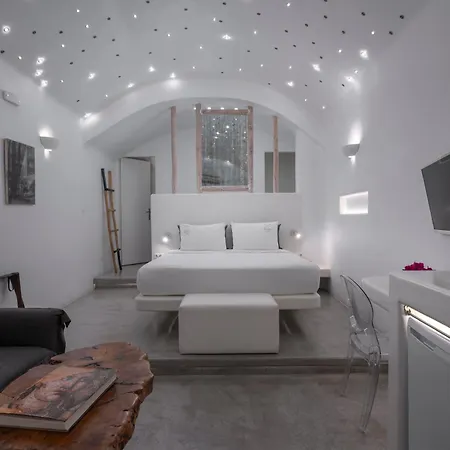 Flaskos Luxury Suites Agios Stefanos  Exterior photo