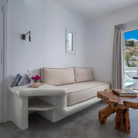 Flaskos Luxury Suites Agios Stefanos  Exterior photo