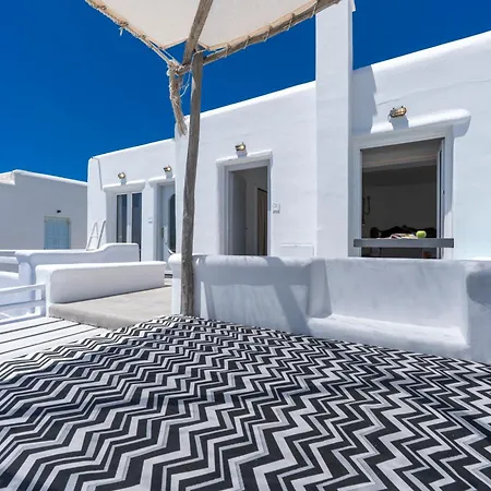Flaskos Luxury Suites Agios Stefanos  Exterior photo