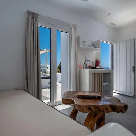 Flaskos Luxury Suites Agios Stefanos  Exterior photo