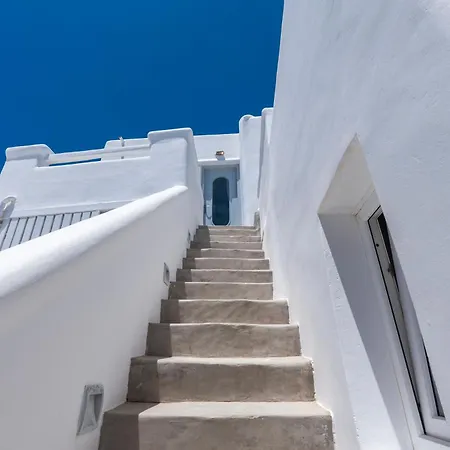 Flaskos Luxury Suites Agios Stefanos  Exterior photo