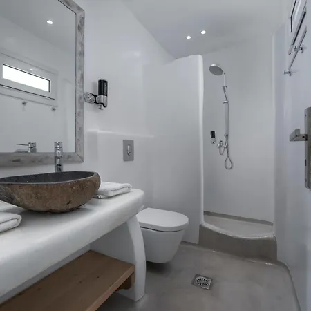 Flaskos Luxury Suites Agios Stefanos  Exterior photo