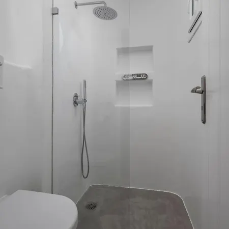 Flaskos Luxury Suites Agios Stefanos  Exterior photo