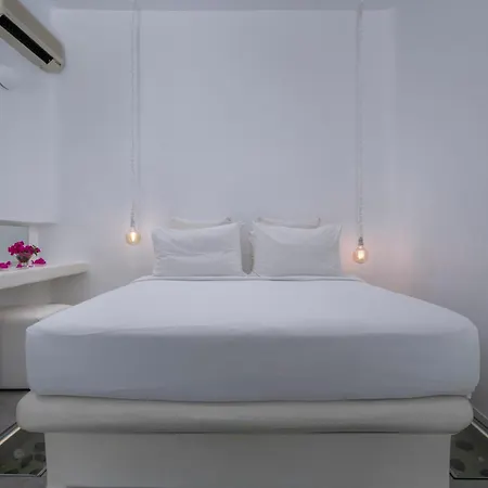 Flaskos Luxury Suites Agios Stefanos  Exterior photo