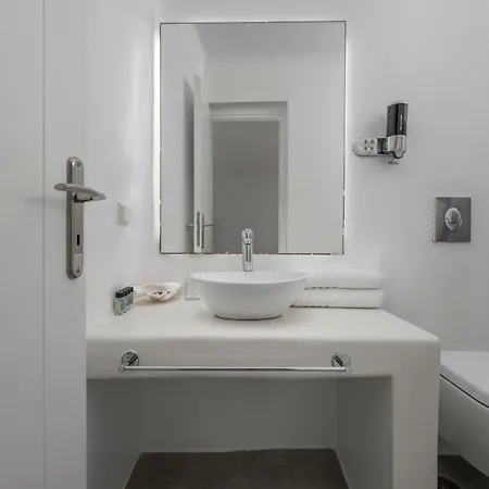 Flaskos Luxury Suites Agios Stefanos  Exterior photo