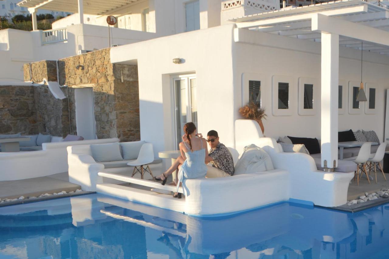 Flaskos Luxury Suites