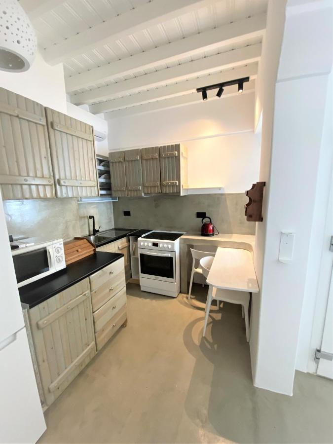 Flaskos Luxury Suites Agios Stefanos (Mykonos)
